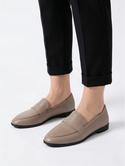 Montviro | Men’s Classic Penny Loafers – Minimalist Elegance