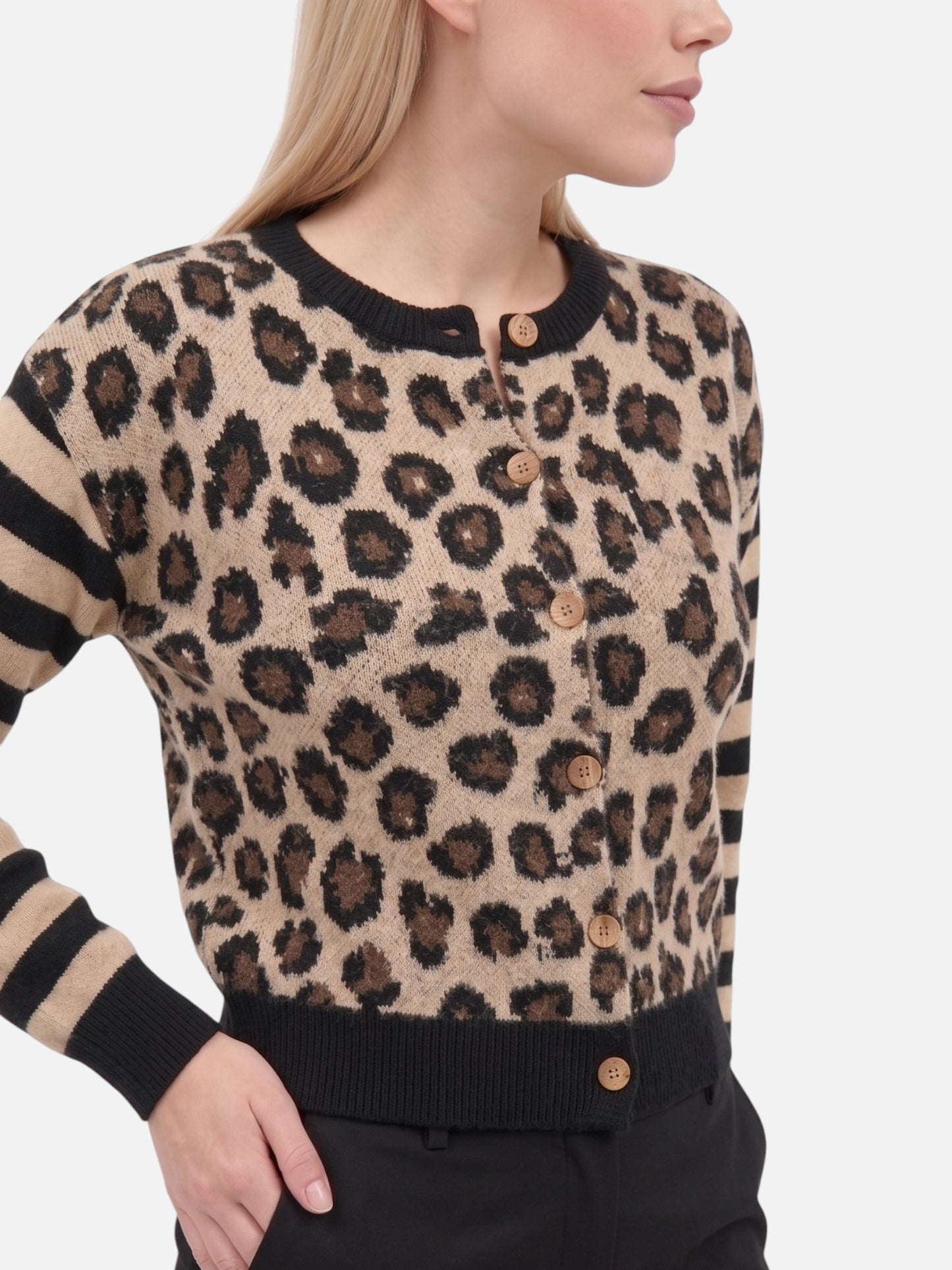 Montviro | Women’s Vintage Leopard Contrast Cardigan