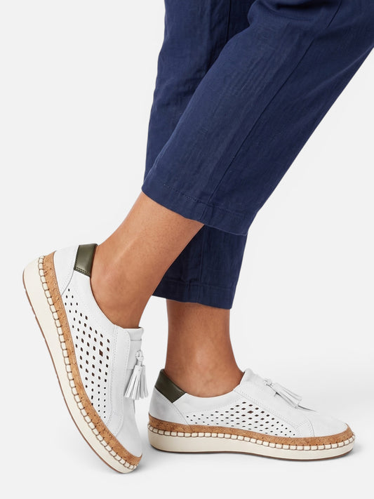 Montviro | Women’s Breathable Tassel Loafers – Casual Walking Shoes