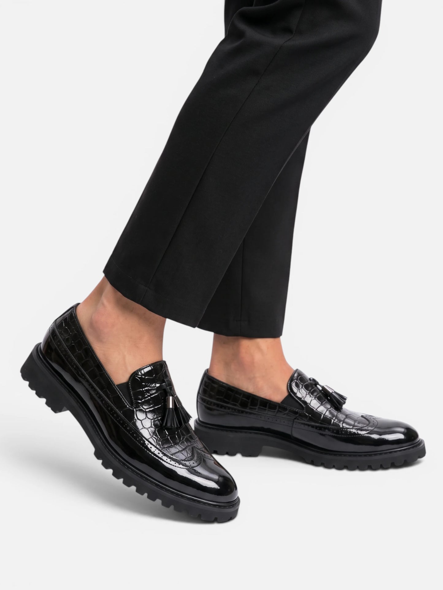 Montviro | Men’s Tassel Slip-On Loafers – Refined Everyday Elegance